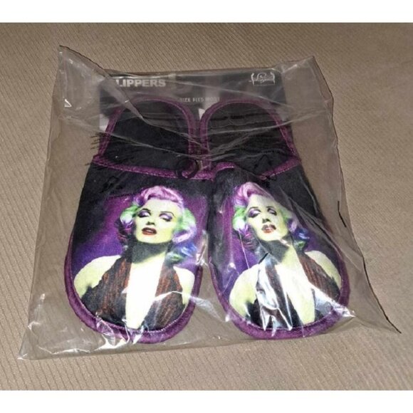 New Purple Marilyn Monroe Slip On Slippers One Size Fits Most Gift Photo Movie - Picture 4 of 4